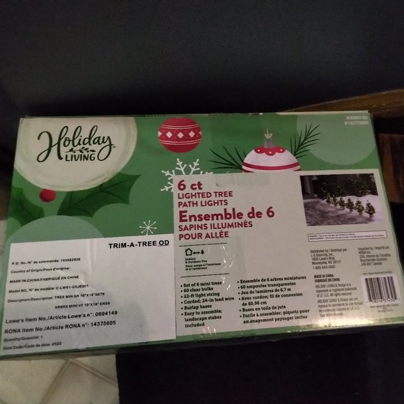 Lighted Tree Path Lights- 6 Count-New! - Picture 1 of 4